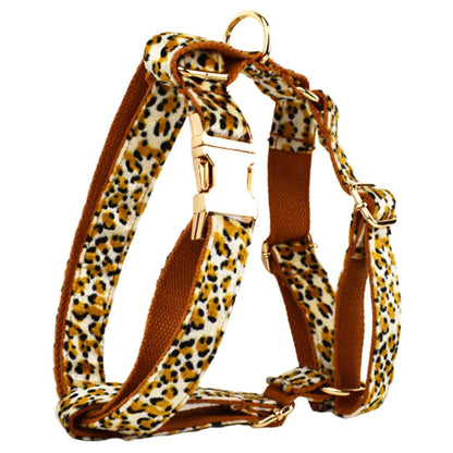 Essential Dog Gear – Leopard Print  Leash And Collar Set