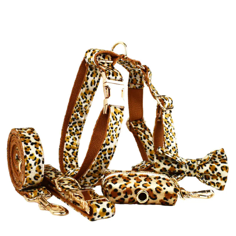 Essential Dog Gear – Leopard Print  Leash And Collar Set